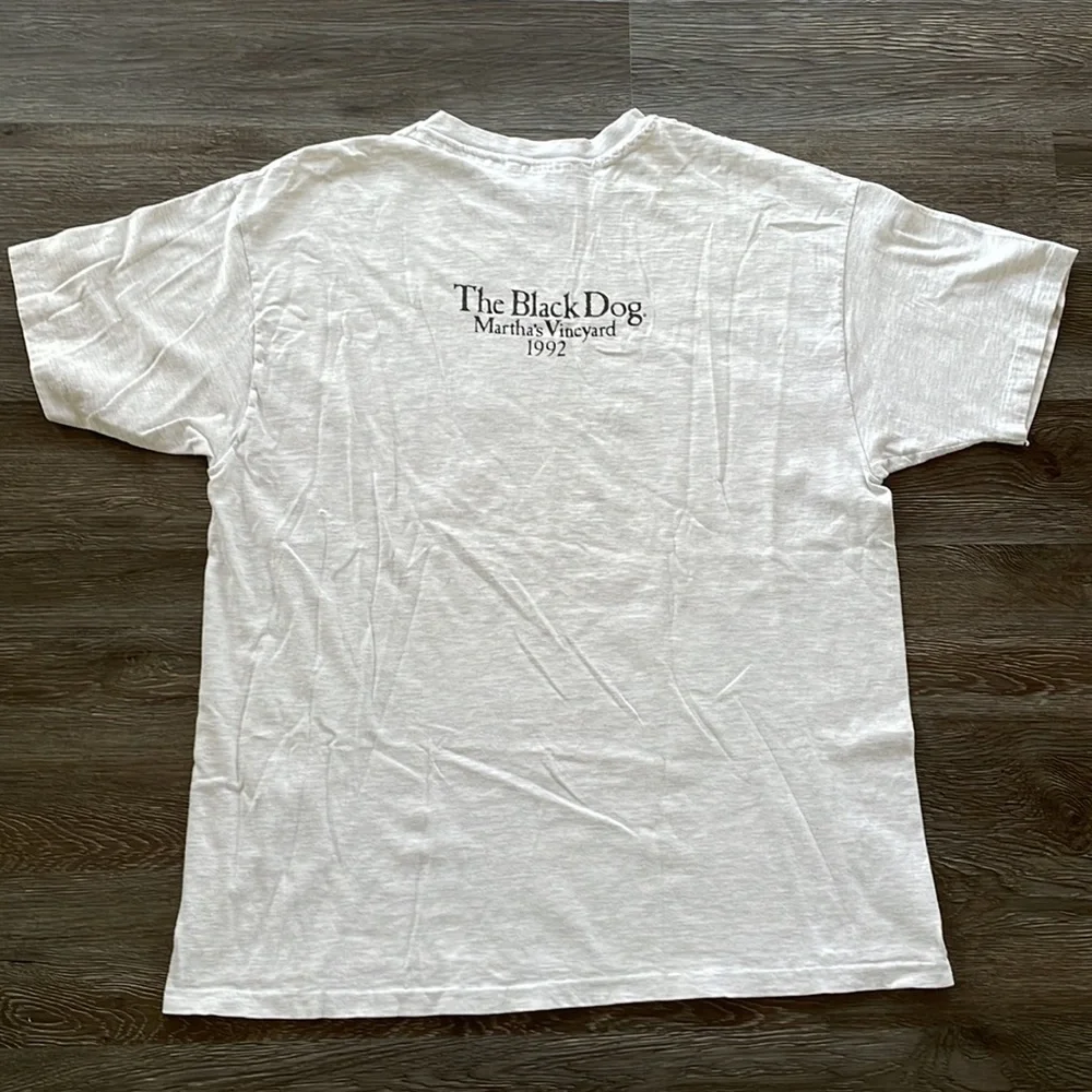 Vintage 1992 The Black Dog Martha’s Vineyard Gray T-shirt - Picture 10 of 11